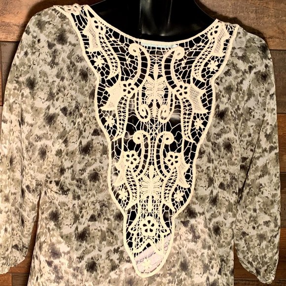 Sheer blouse - Picture 2 of 2